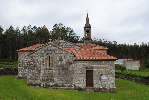 Iglesia de San Miguel de Treos